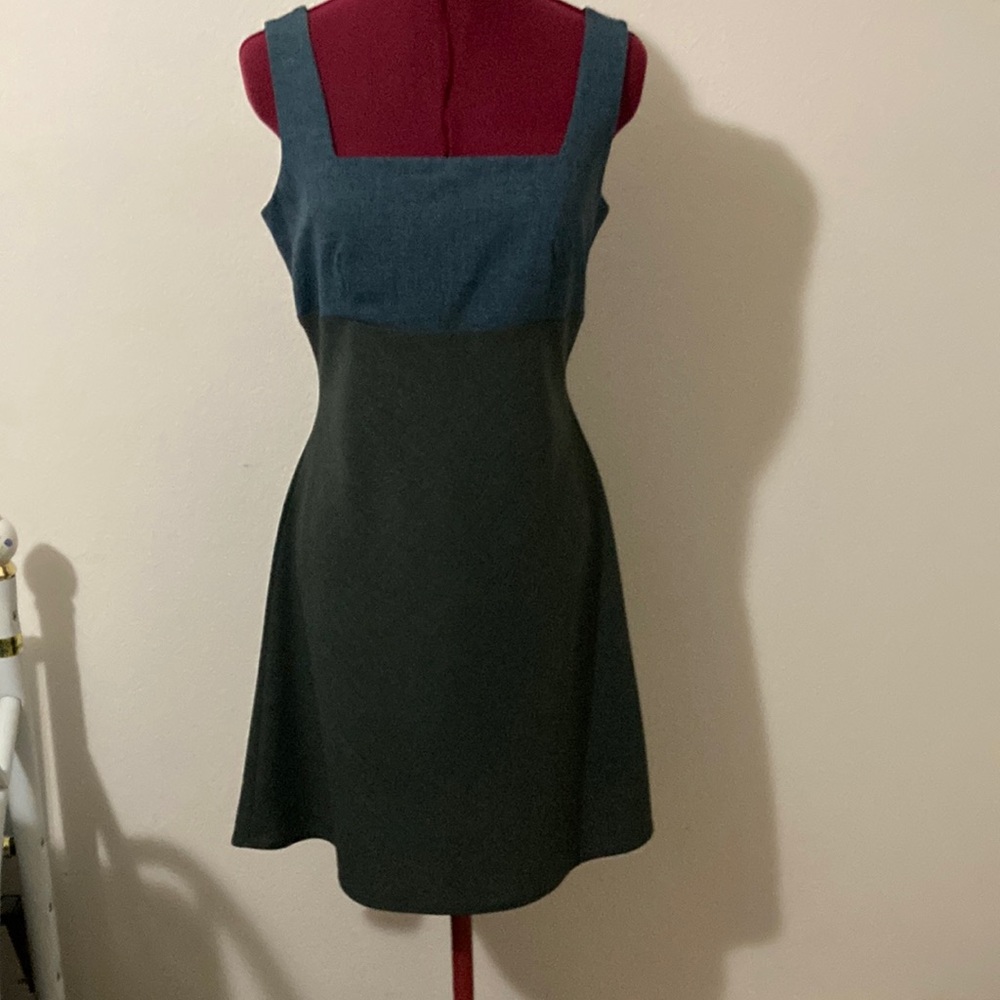 American Outpost size 8 gray & black broad strap dress. Assembled in Mexico